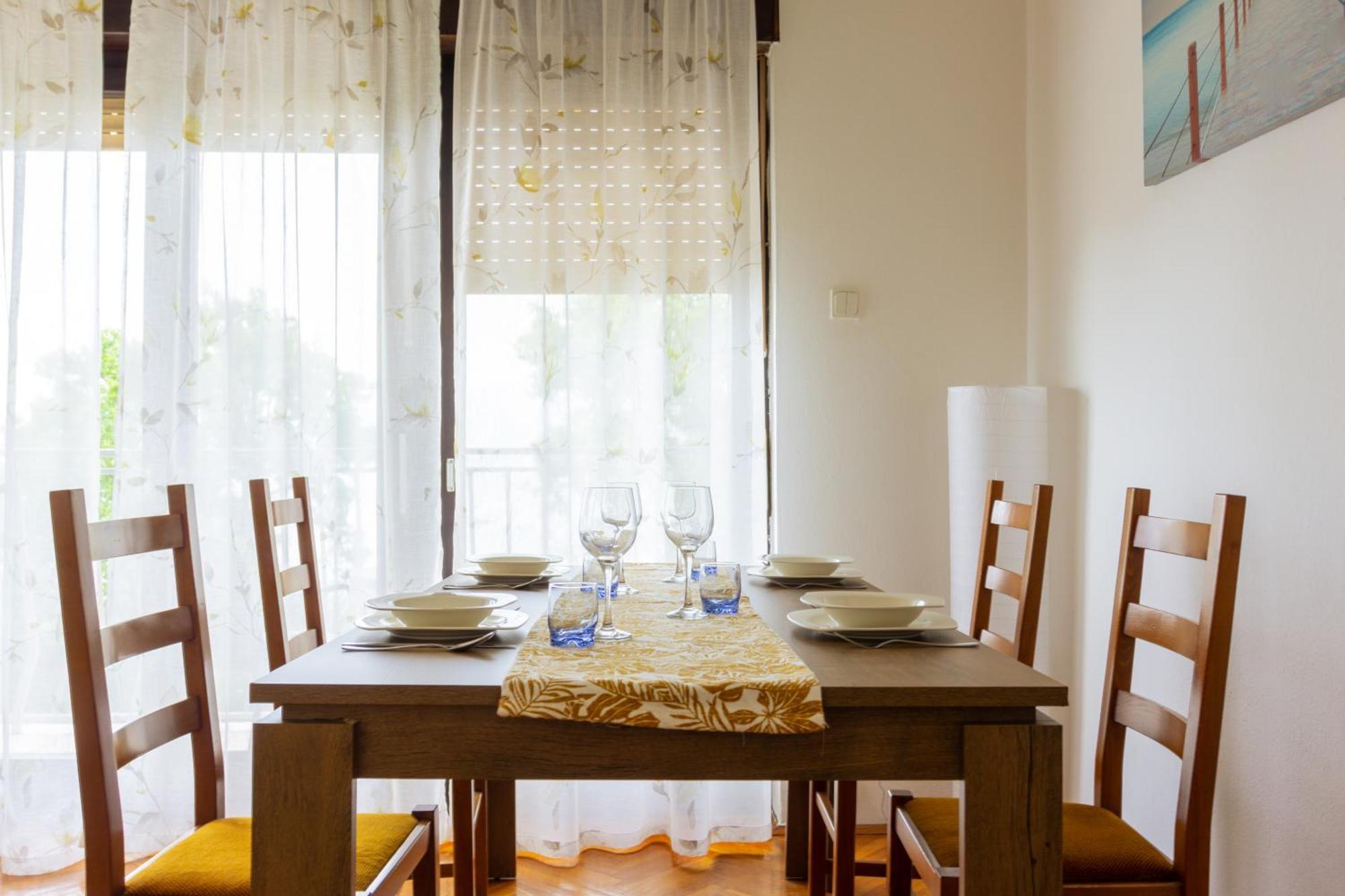 דירות קסטב Sea View Retreat With 170Mbps Wifi And Sunny Balcony מראה חיצוני תמונה
