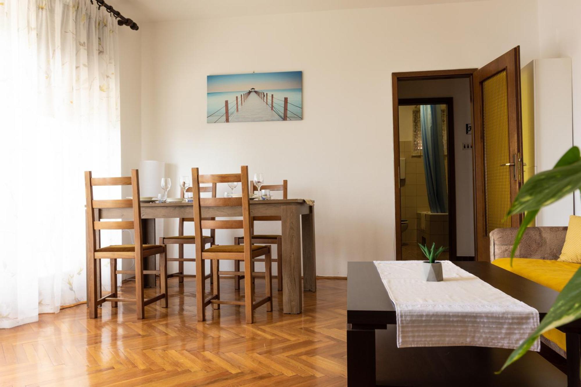 דירות קסטב Sea View Retreat With 170Mbps Wifi And Sunny Balcony מראה חיצוני תמונה