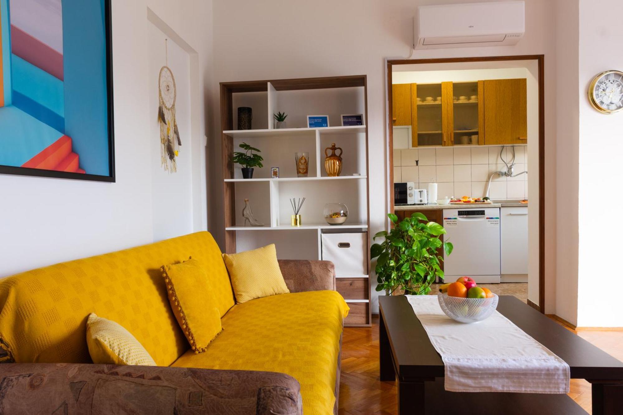 דירות קסטב Sea View Retreat With 170Mbps Wifi And Sunny Balcony מראה חיצוני תמונה