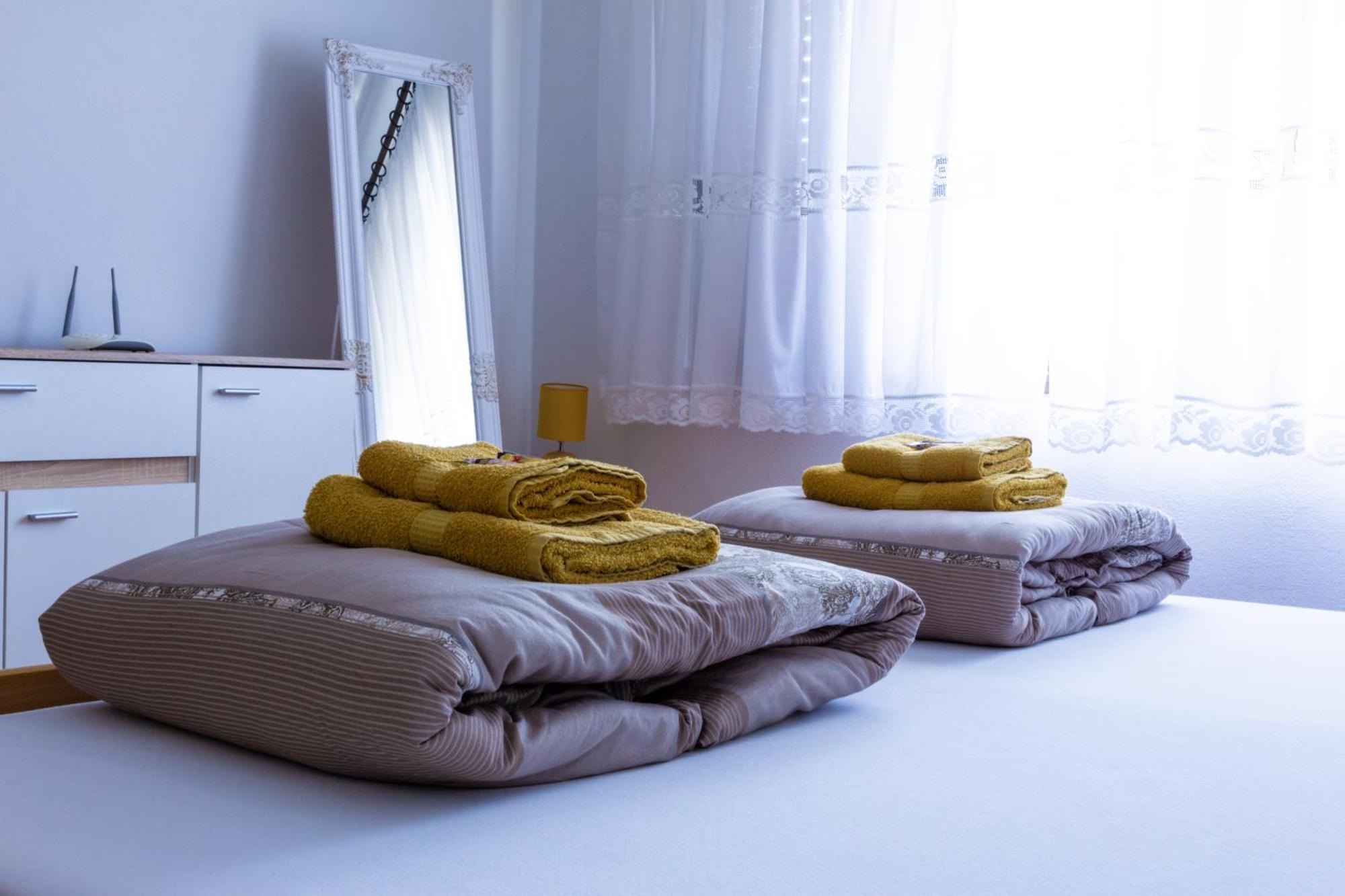 דירות קסטב Sea View Retreat With 170Mbps Wifi And Sunny Balcony מראה חיצוני תמונה