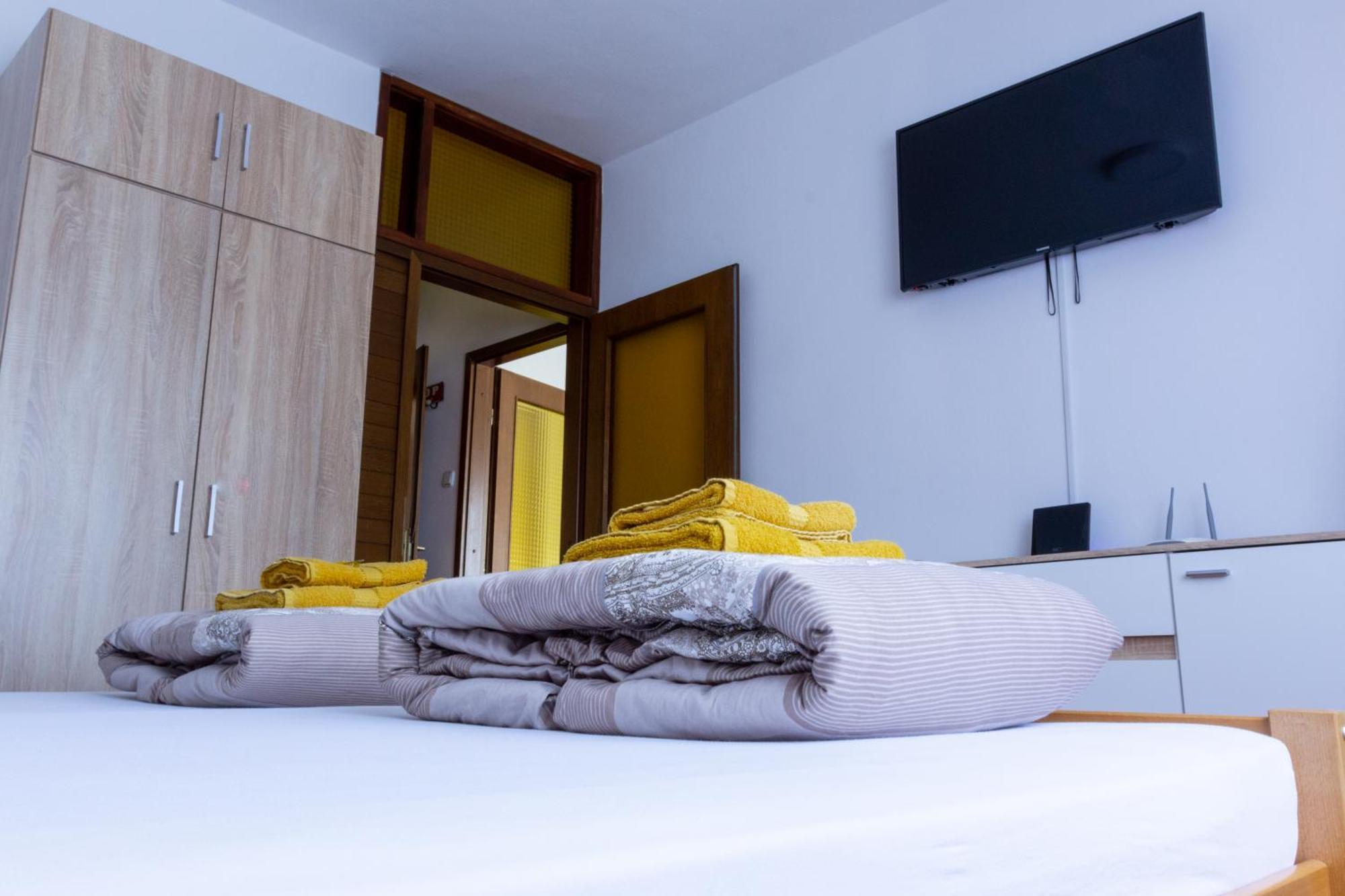 דירות קסטב Sea View Retreat With 170Mbps Wifi And Sunny Balcony מראה חיצוני תמונה