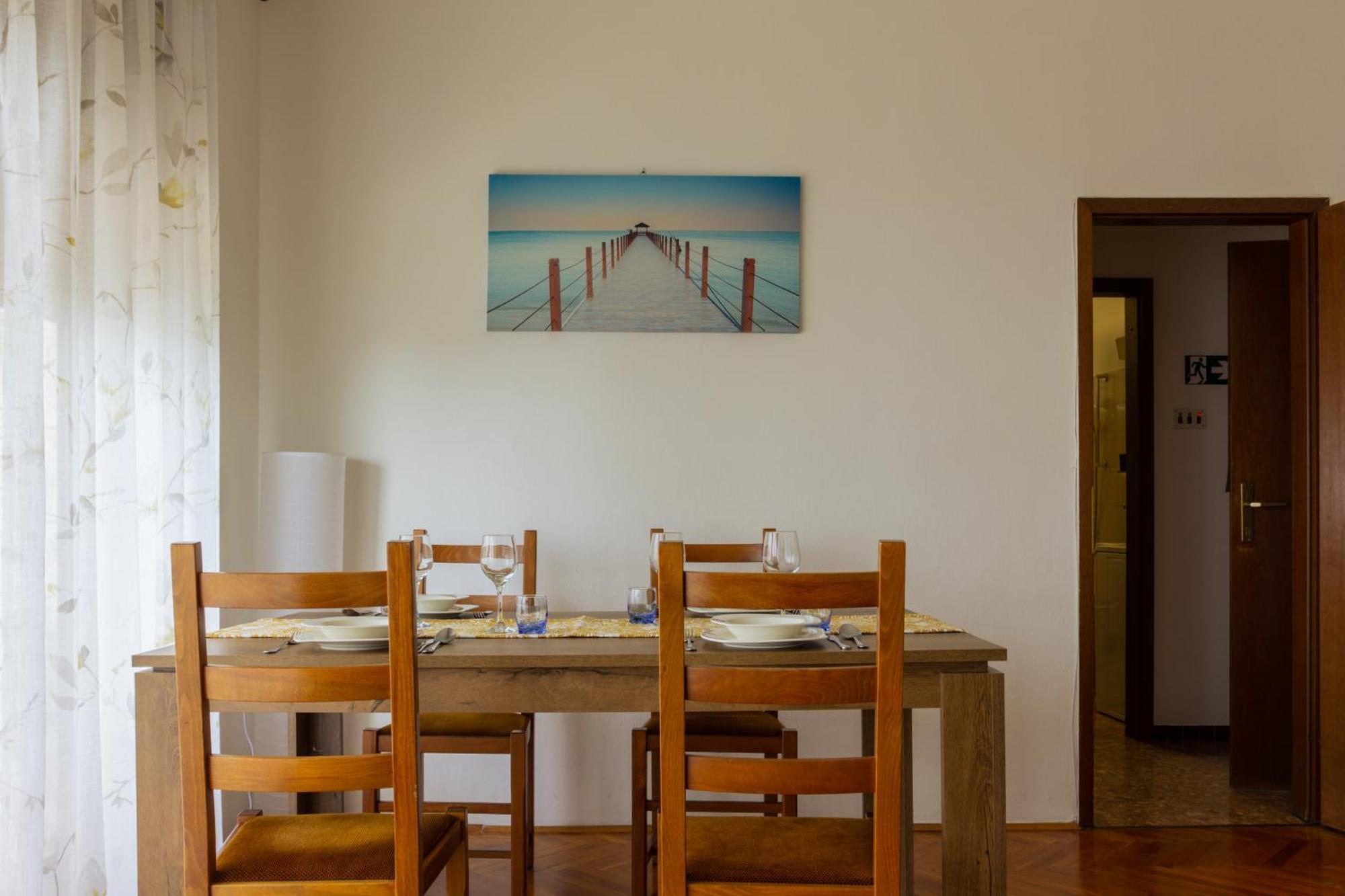 דירות קסטב Sea View Retreat With 170Mbps Wifi And Sunny Balcony מראה חיצוני תמונה