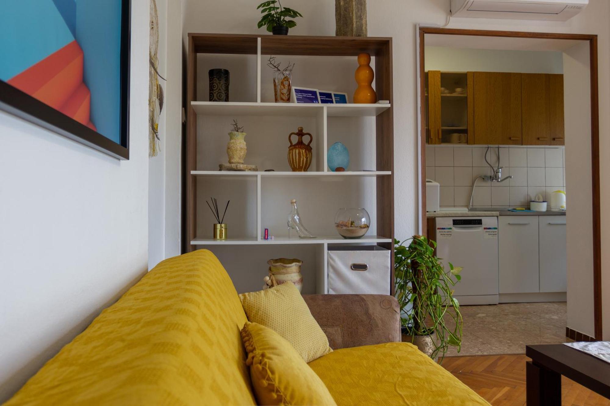 דירות קסטב Sea View Retreat With 170Mbps Wifi And Sunny Balcony מראה חיצוני תמונה